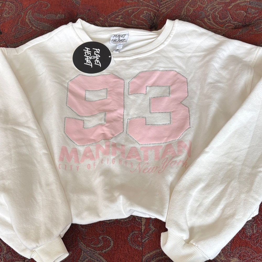 White Crewneck Sweatshirt with Pink '93' Manhattan Graphic